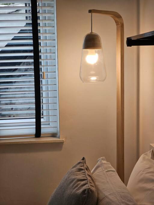Peaceful And Elegant Apartment ลอนดอน ภายนอก รูปภาพ